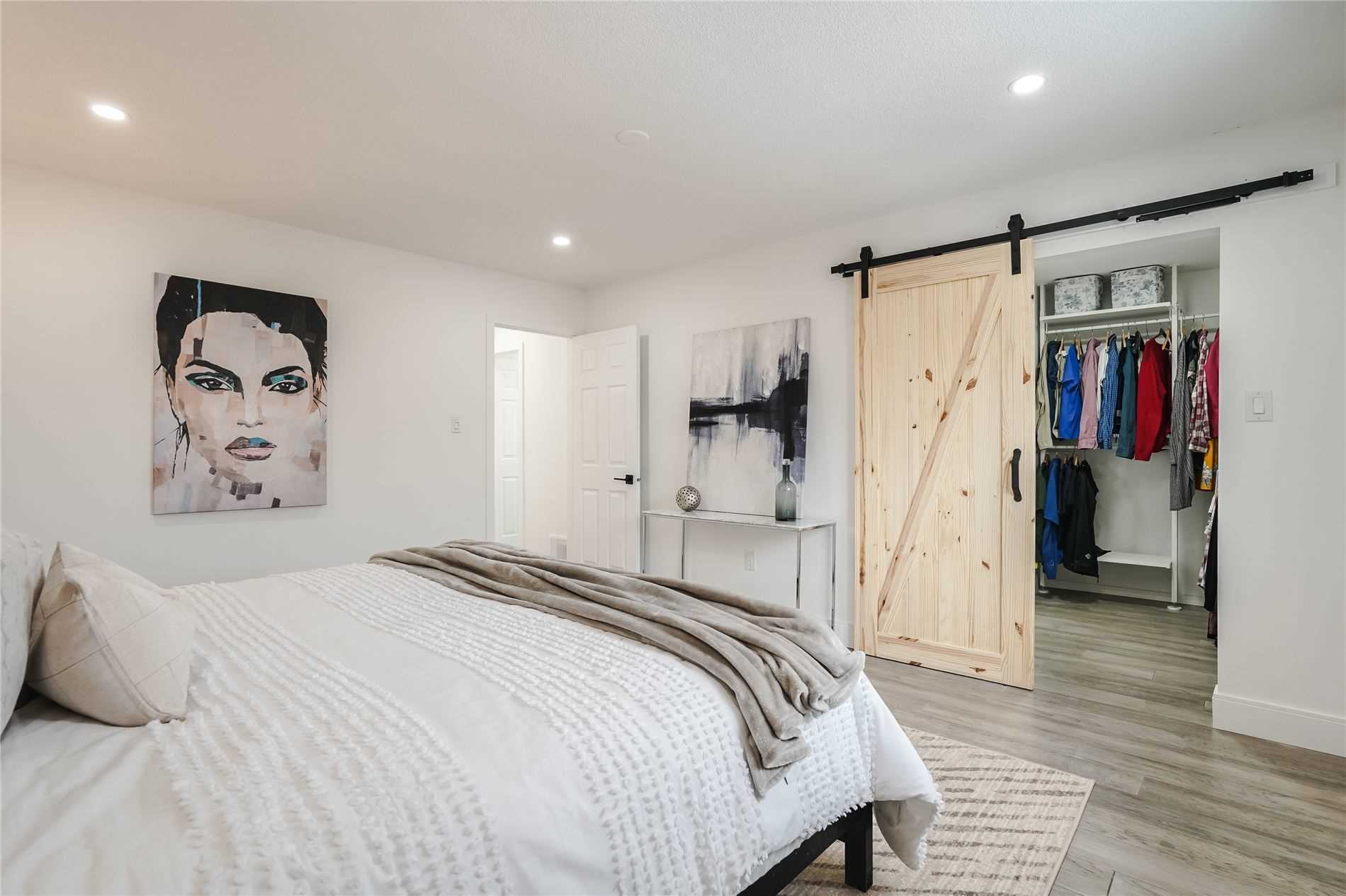 Renovated house photograph 24