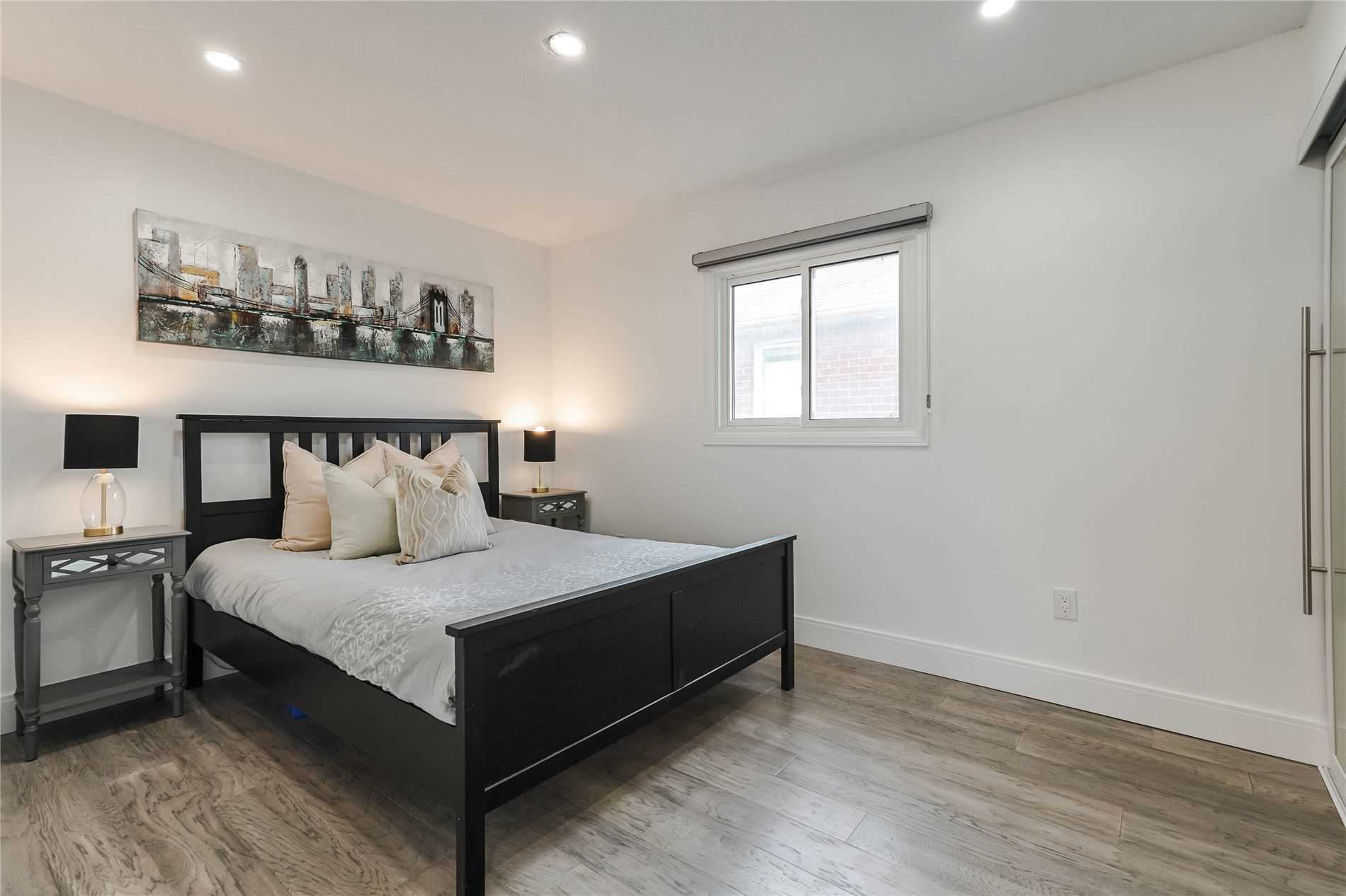 Renovated house photograph 25