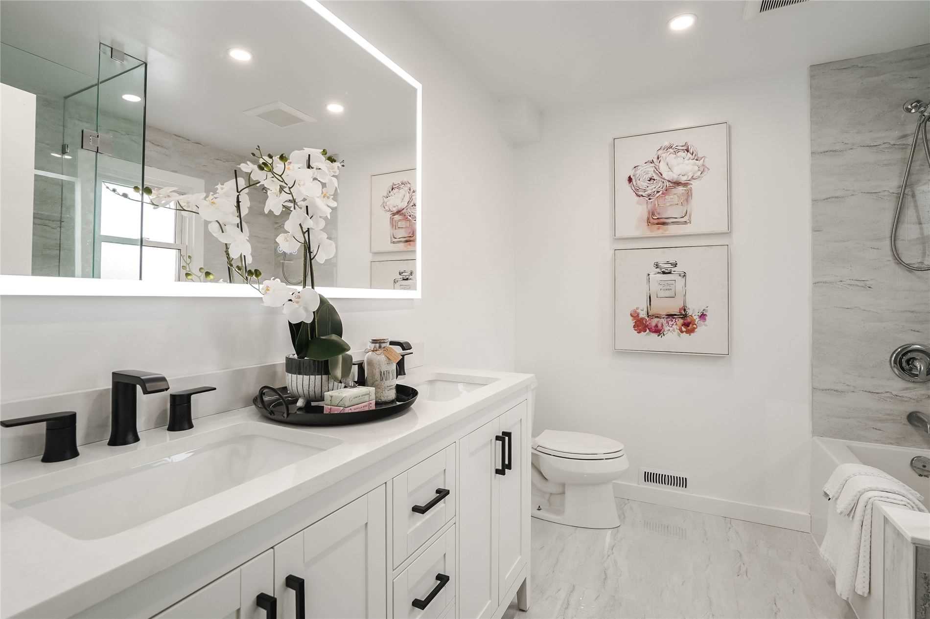 Renovated house photograph 26