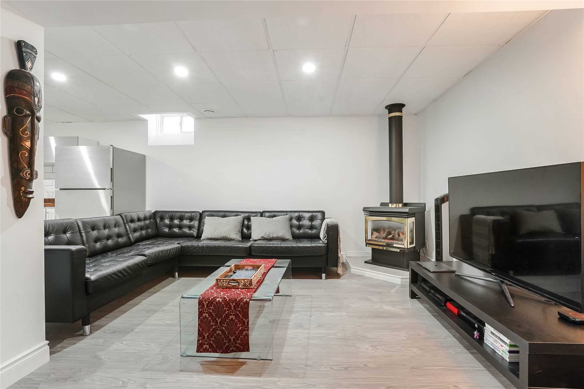Renovated house photograph 35